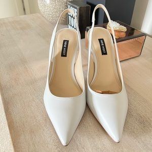 Nine West Slingback heel, like new, worn once on carpet